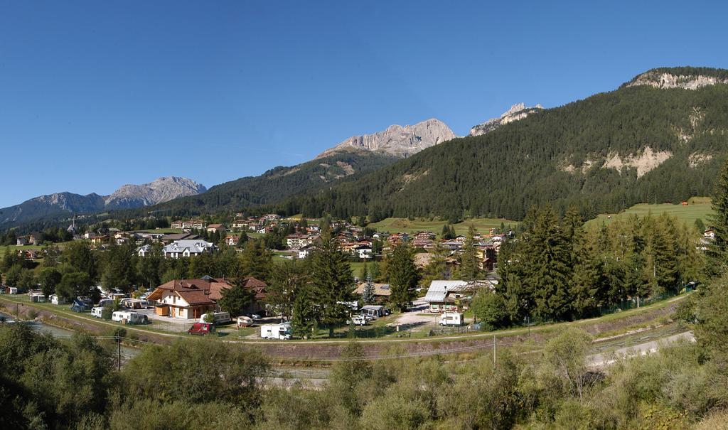 Camping Catinaccio Rosengarten Pozza di Fassa Exterior foto